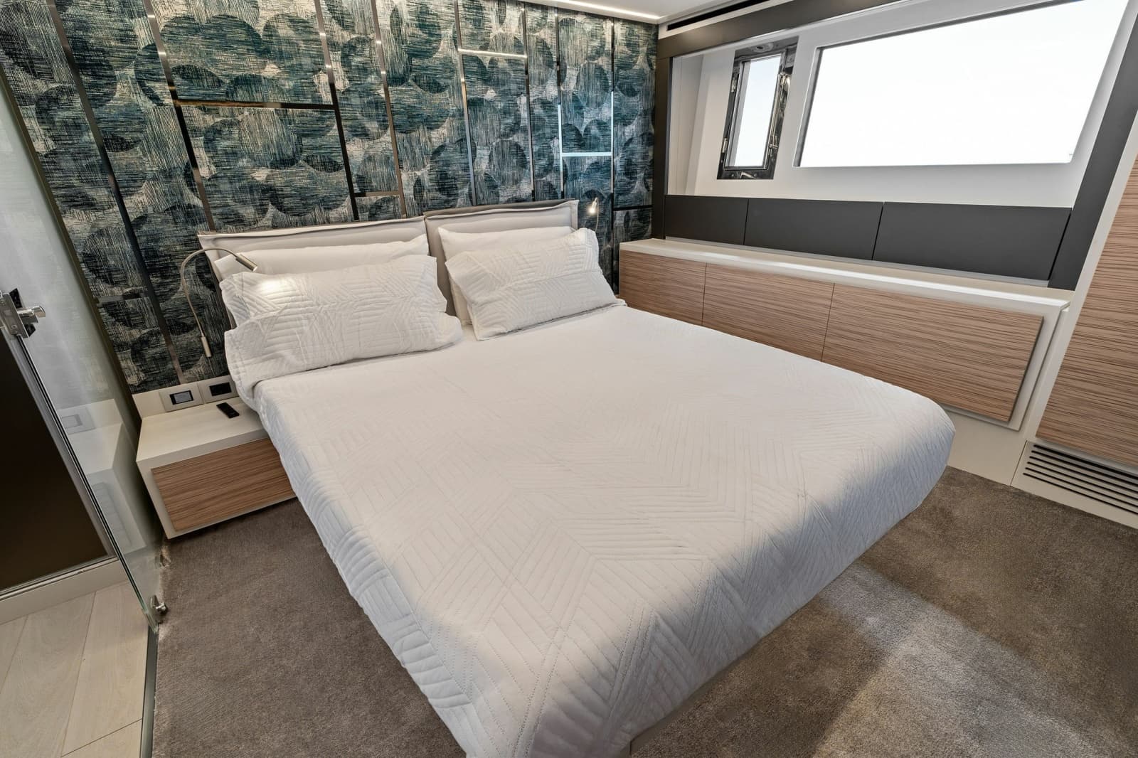 2023 Pershing 6X - Photo 54