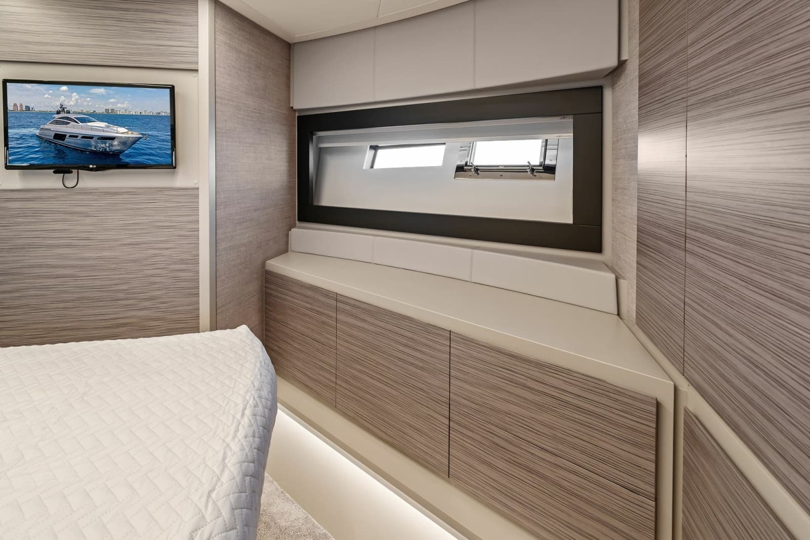 2023 Pershing 6X - Photo 48