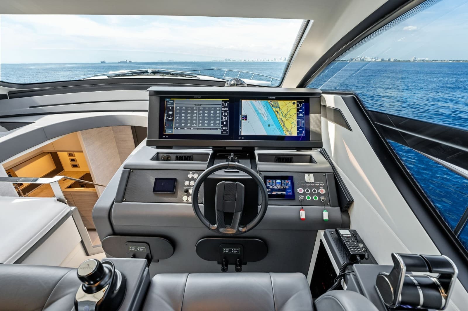 2023 Pershing 6X - Photo 37