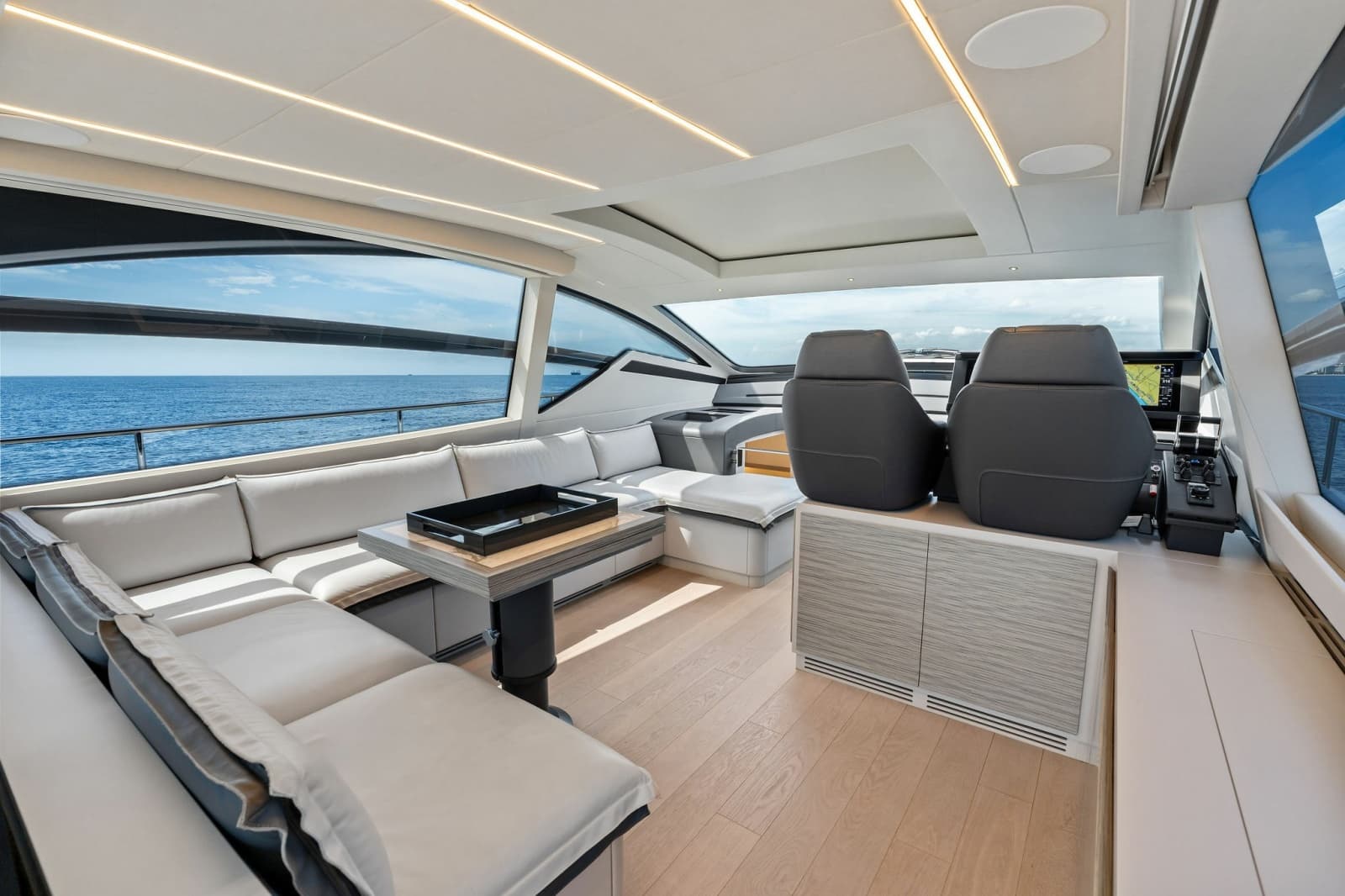 2023 Pershing 6X - Photo 31