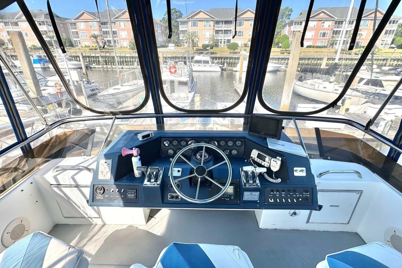 1988 Sea Ray 415 Aft Cabin - Photo 11
