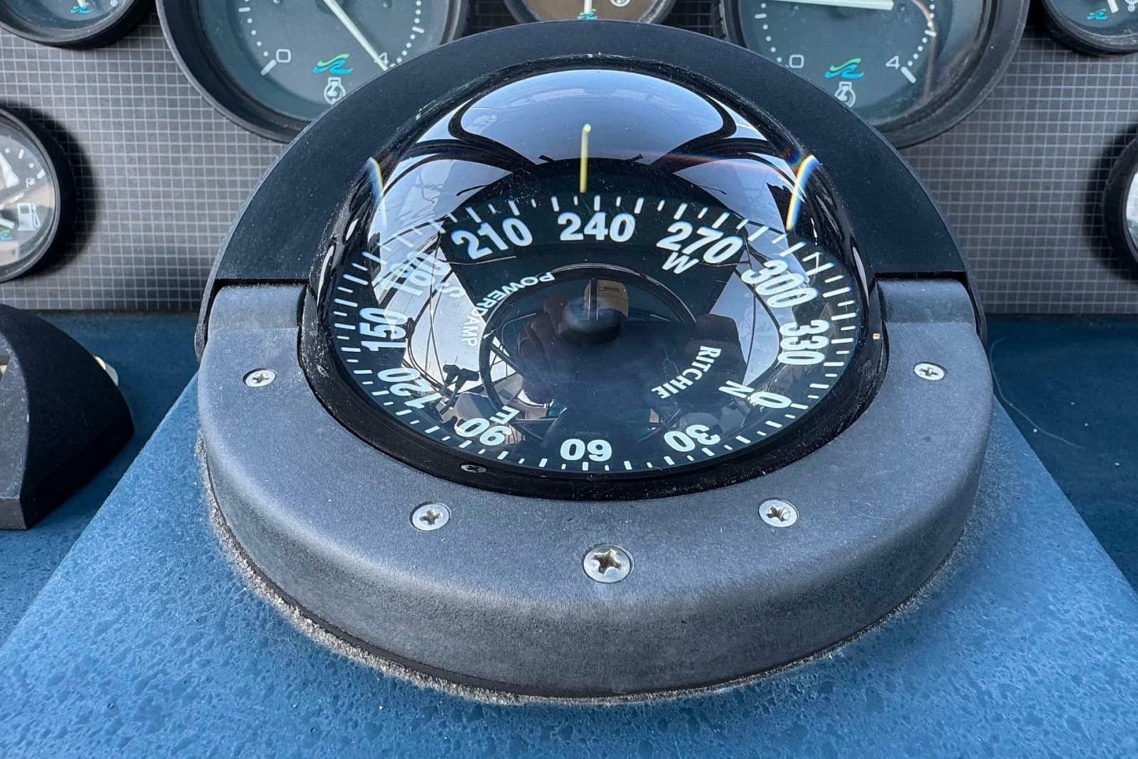 1988 Sea Ray 415 Aft Cabin - Photo 18