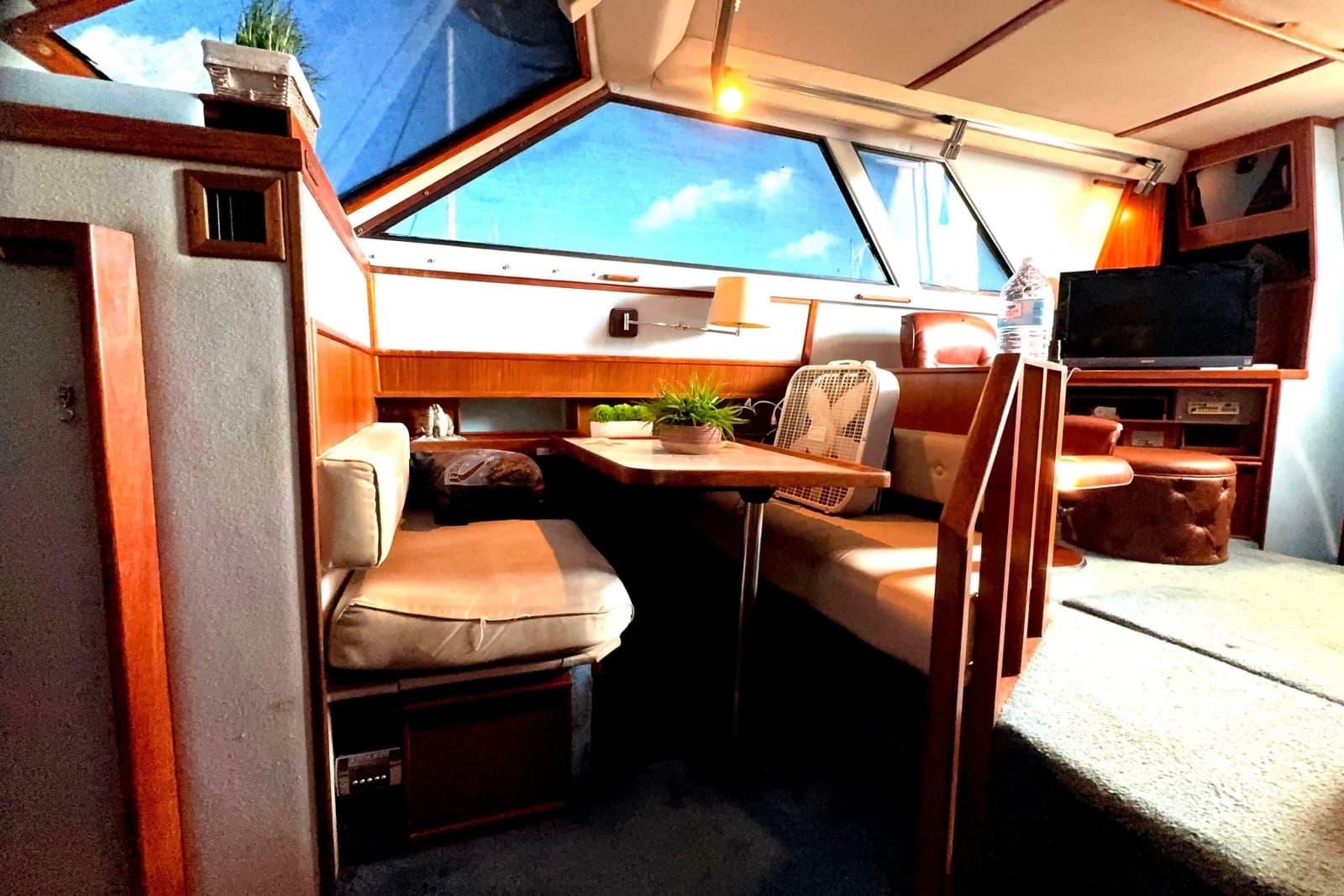 1988 Sea Ray 415 Aft Cabin - Photo 44