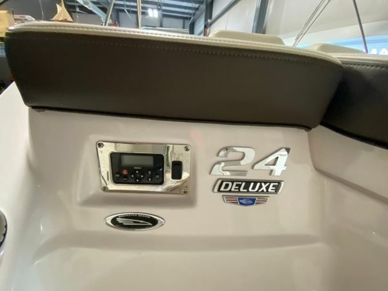 2020 Chaparral 24 SSI - Photo 21