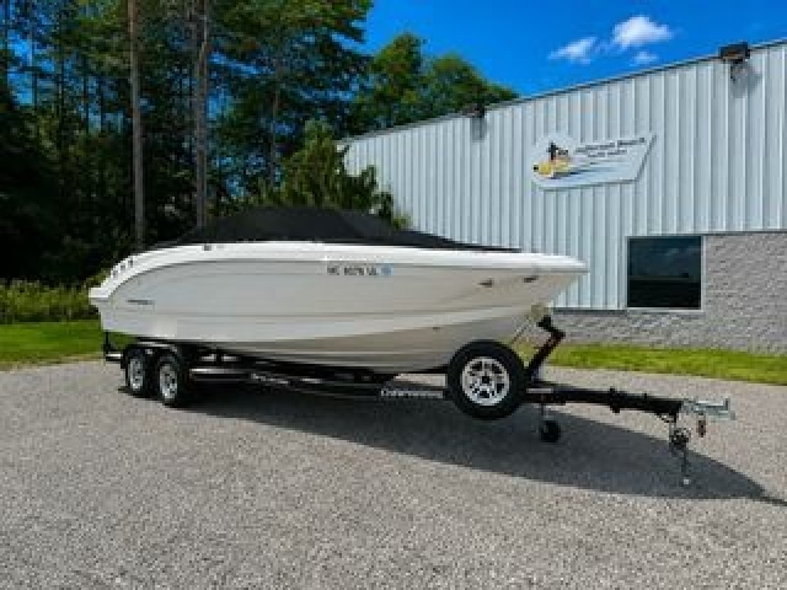 2020 Chaparral 24 SSI - Photo 5