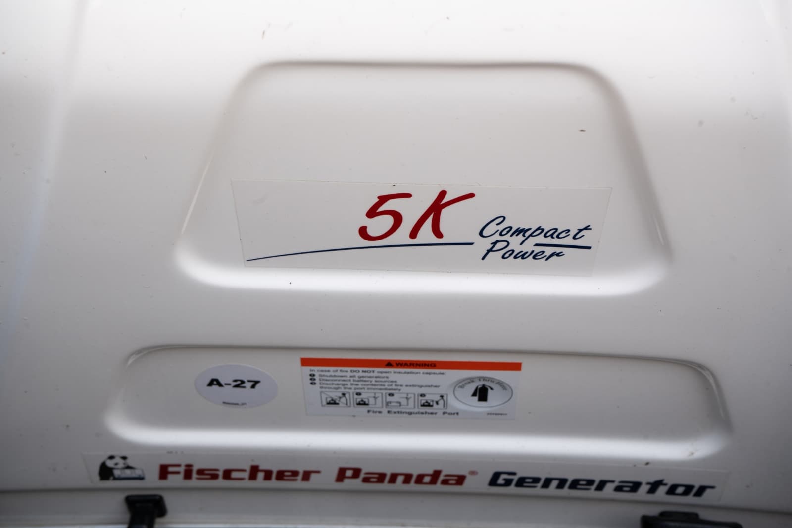 2009 Grady-White Express 330 - Photo 40