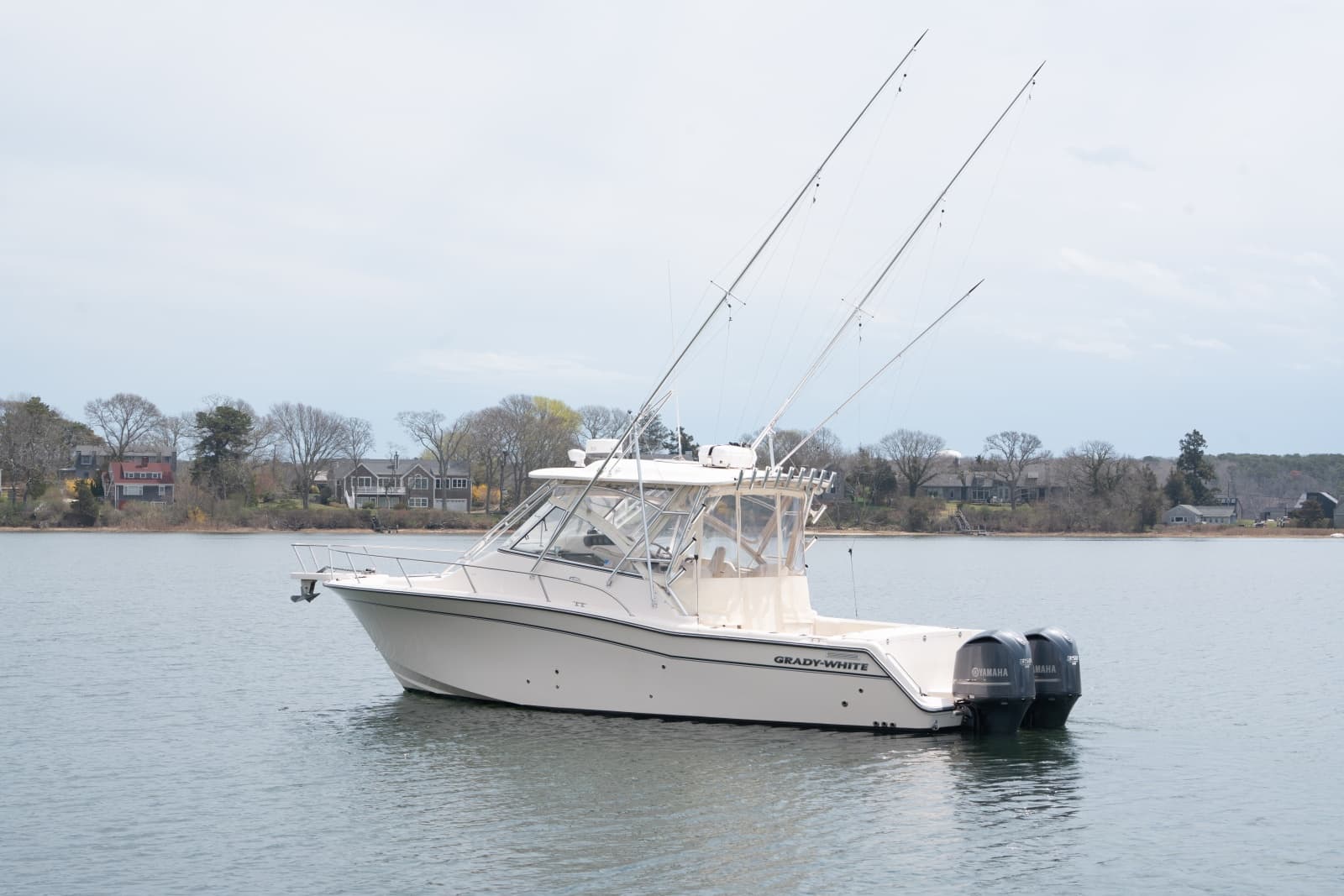2009 Grady-White Express 330 - Photo 2