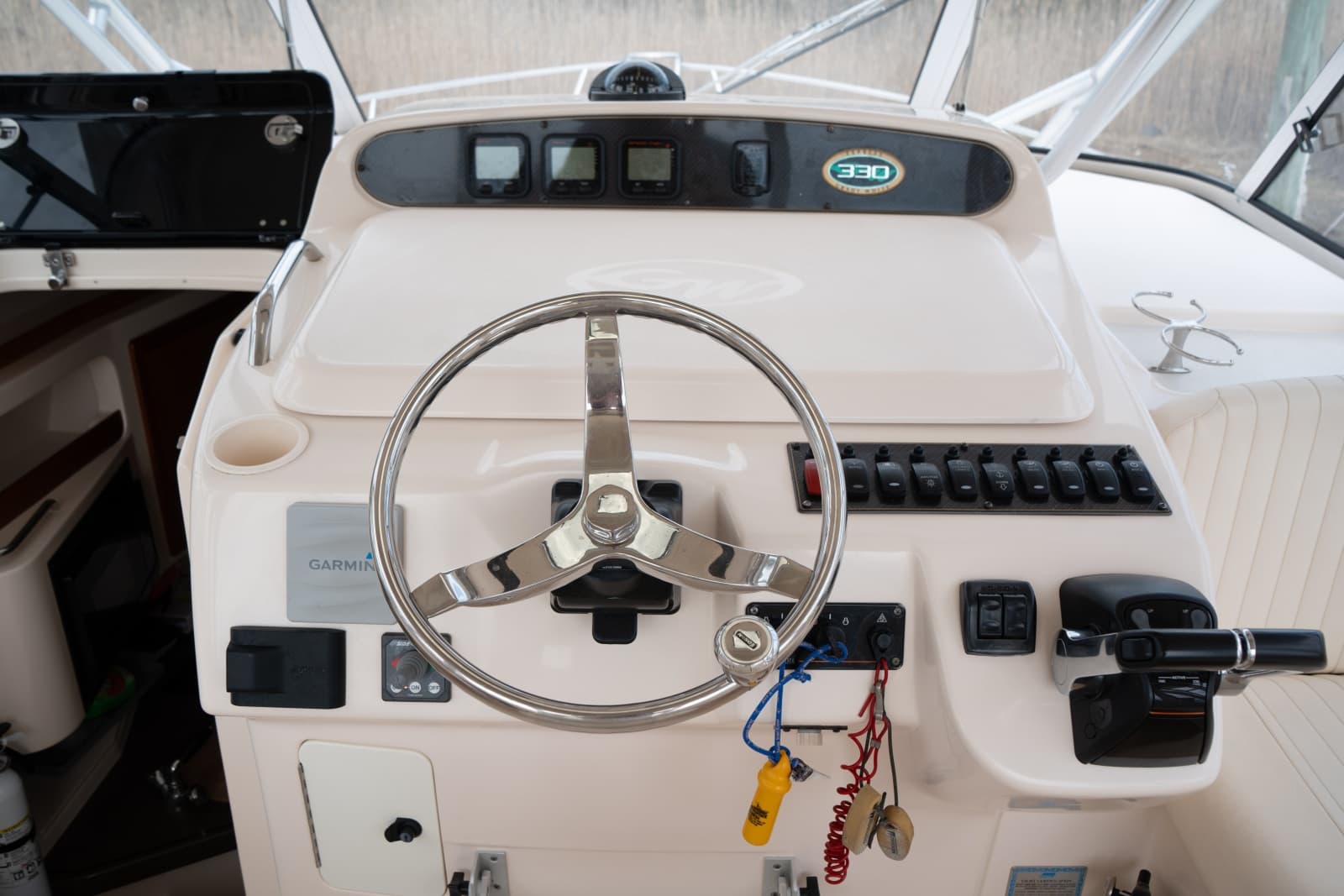 2009 Grady-White Express 330 - Photo 31