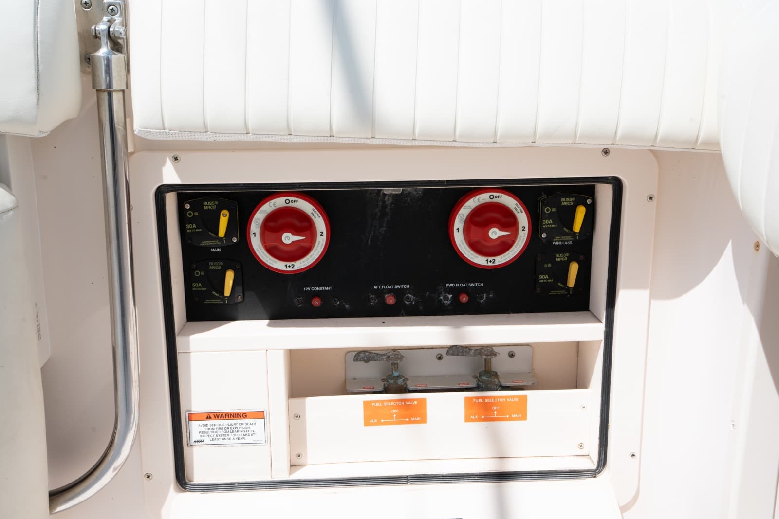 2009 Grady-White Express 330 - Photo 36