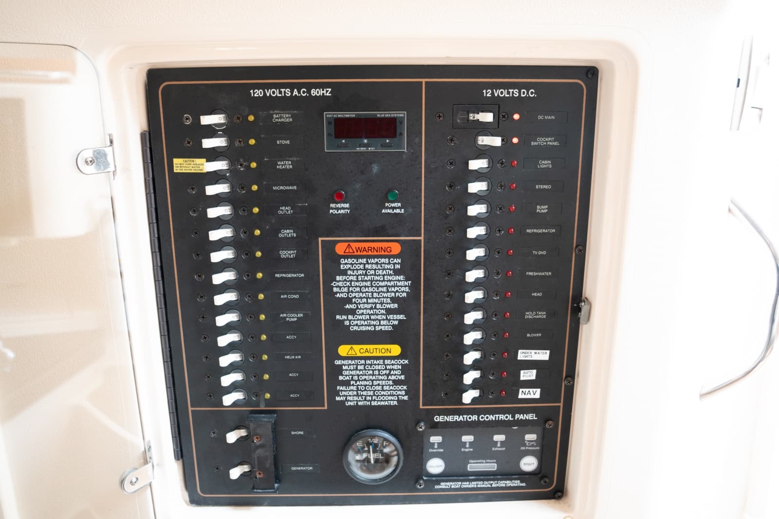 2009 Grady-White Express 330 - Photo 35