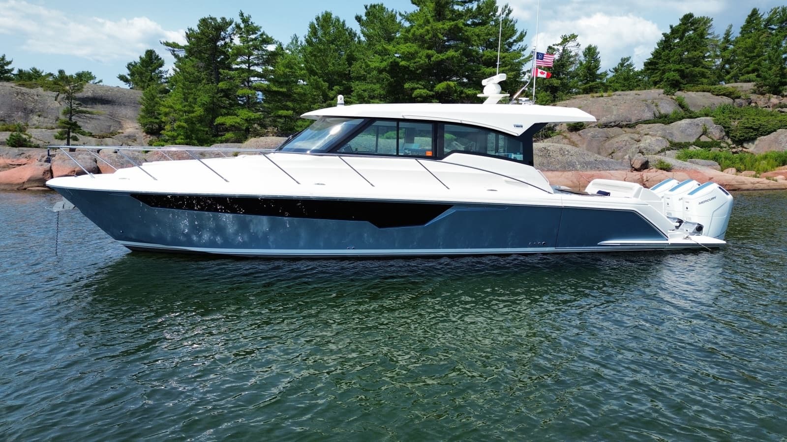 2025 Tiara Yachts 48 LE - Photo 4