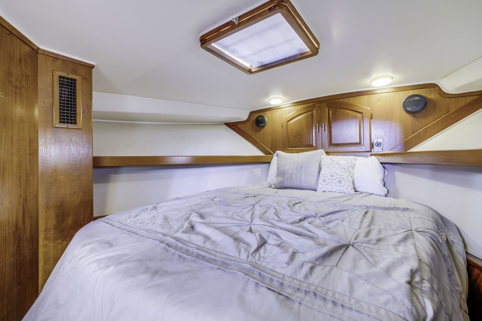 1989 Californian 45 Motor Yacht - Photo 35