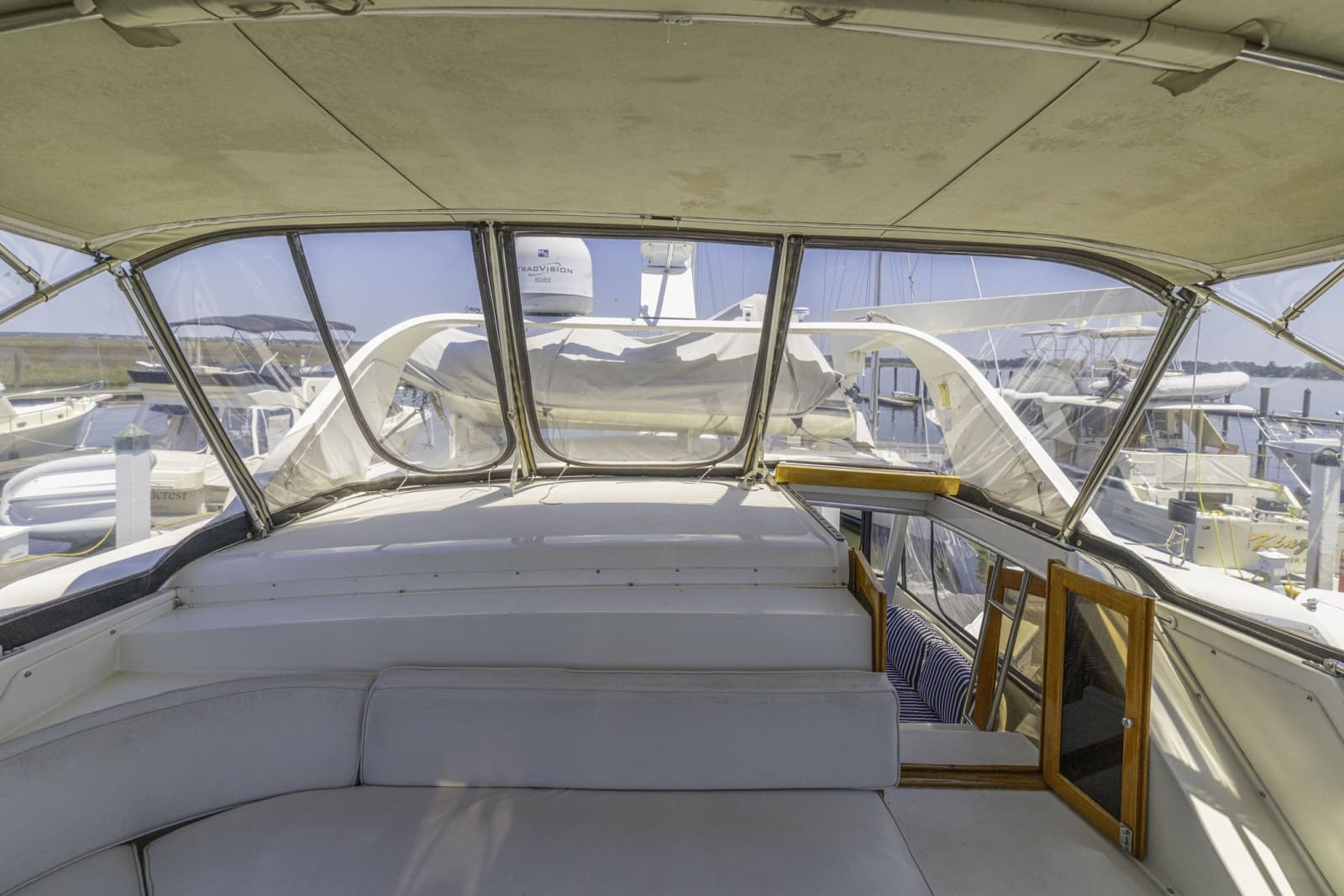 1989 Californian 45 Motor Yacht - Photo 18