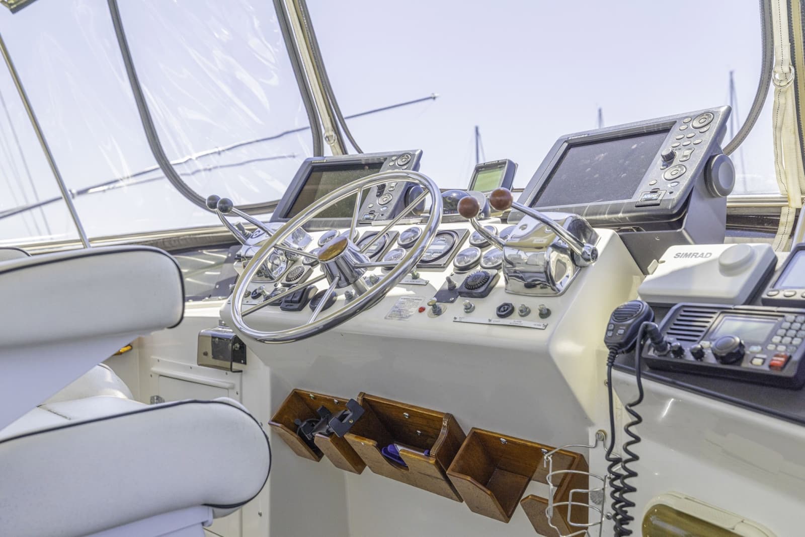 1989 Californian 45 Motor Yacht - Photo 14