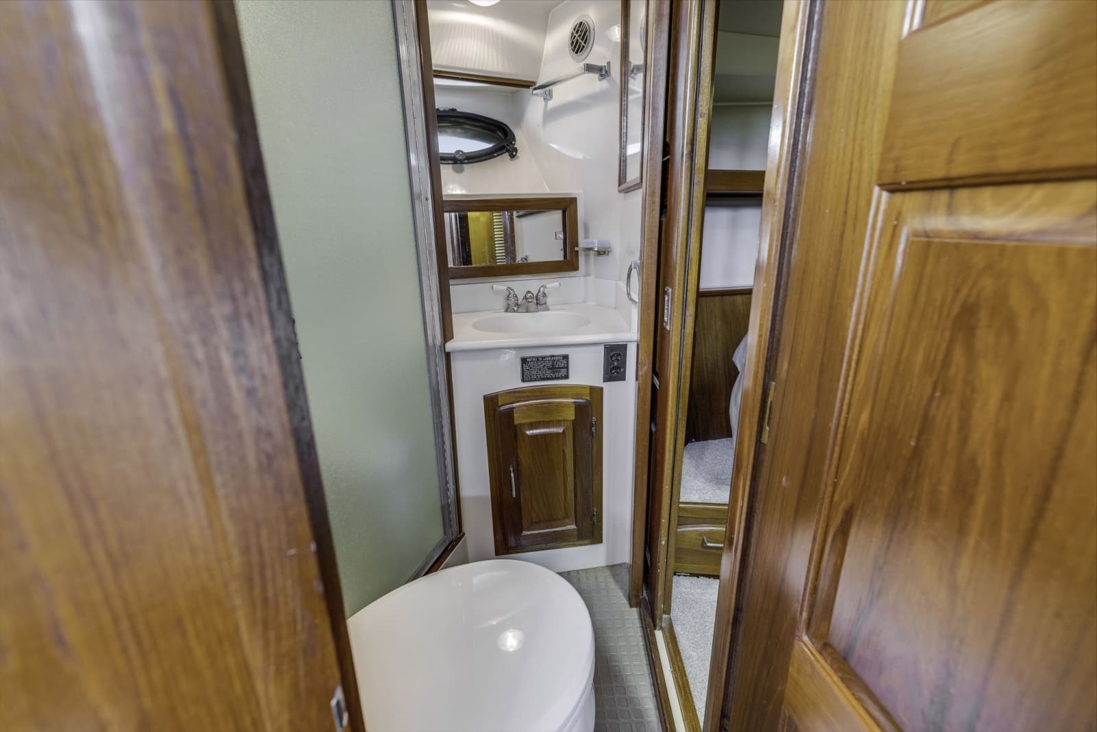 1989 Californian 45 Motor Yacht - Photo 36