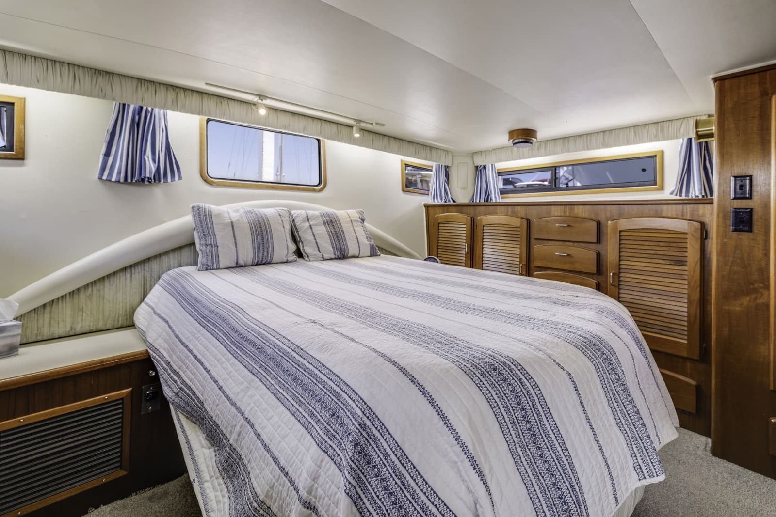 1989 Californian 45 Motor Yacht - Photo 42