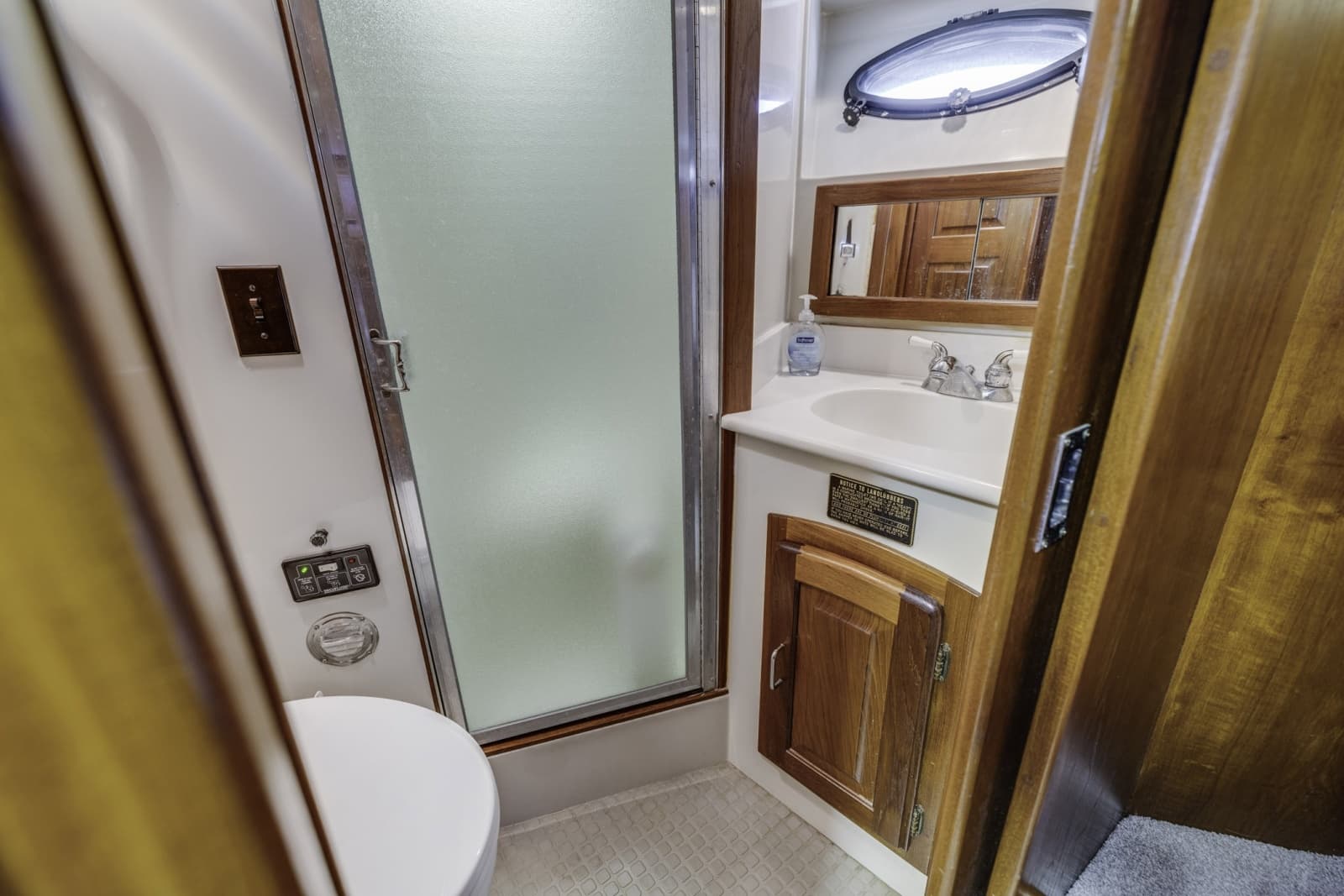 1989 Californian 45 Motor Yacht - Photo 37
