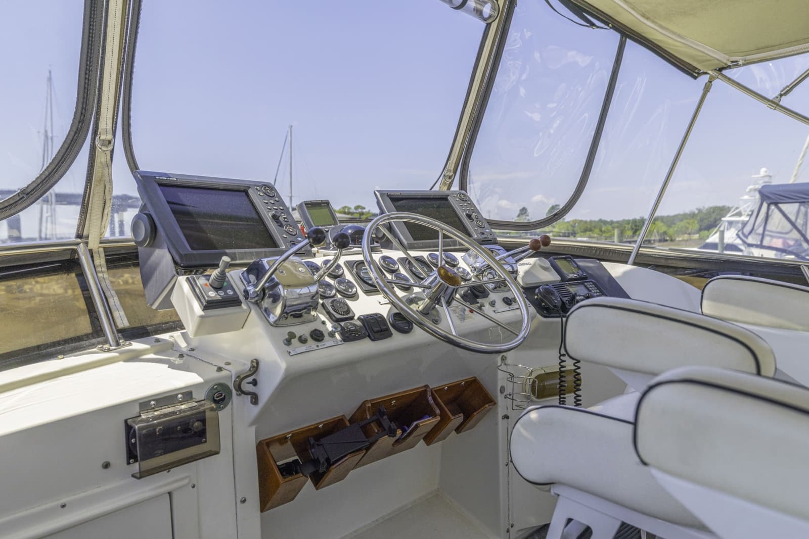 1989 Californian 45 Motor Yacht - Photo 13