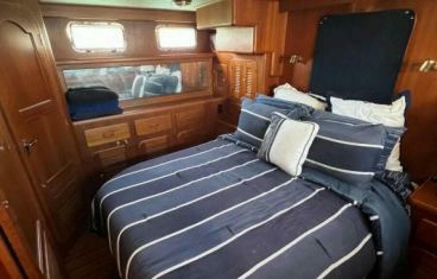 2007 Heritage East 36 Sundeck Trawler - Photo 8