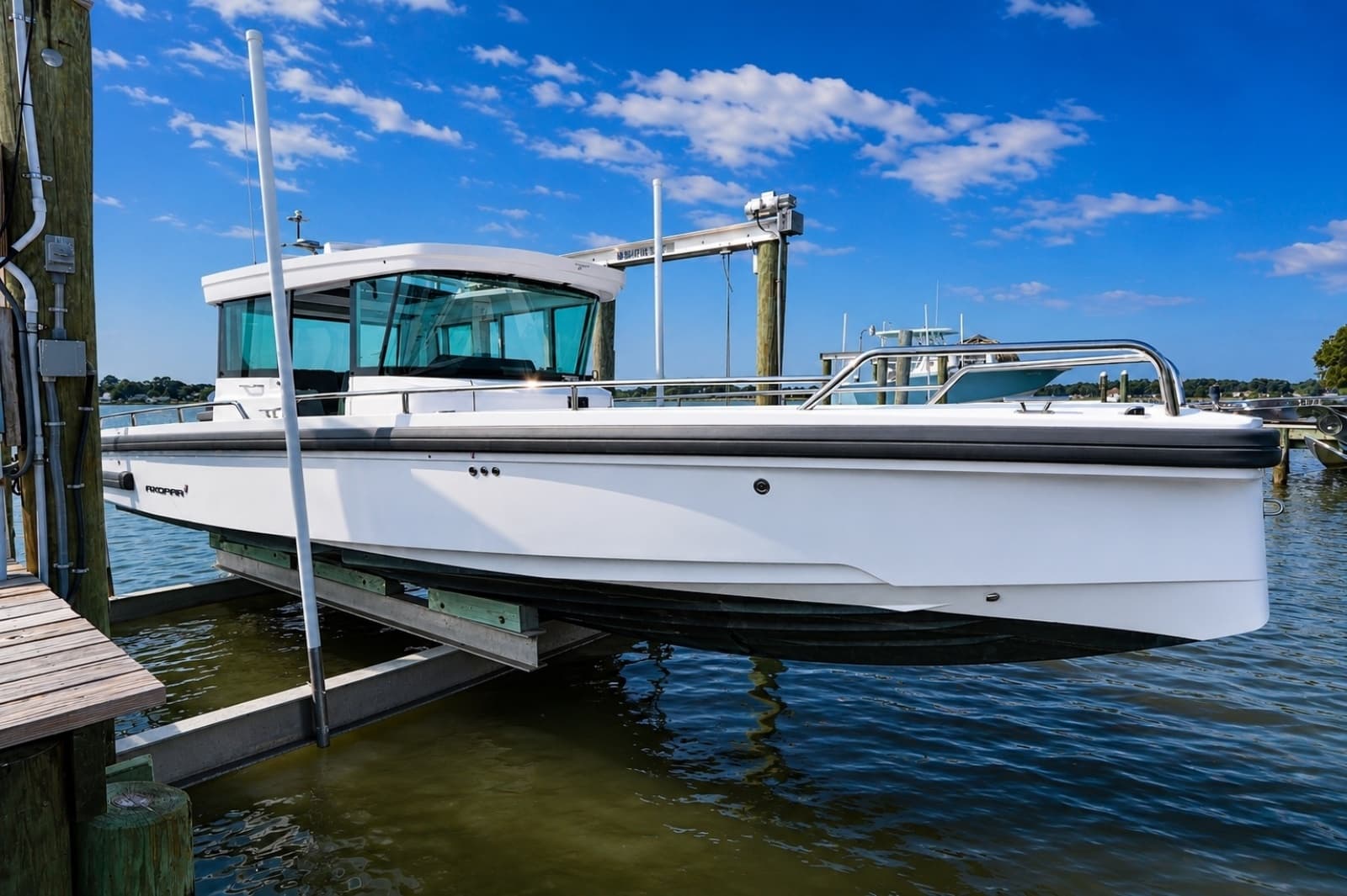 2021 Axopar 28 Cabin - Photo 31