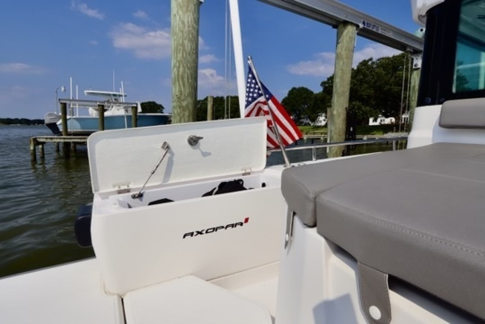 2021 Axopar 28 Cabin - Photo 23