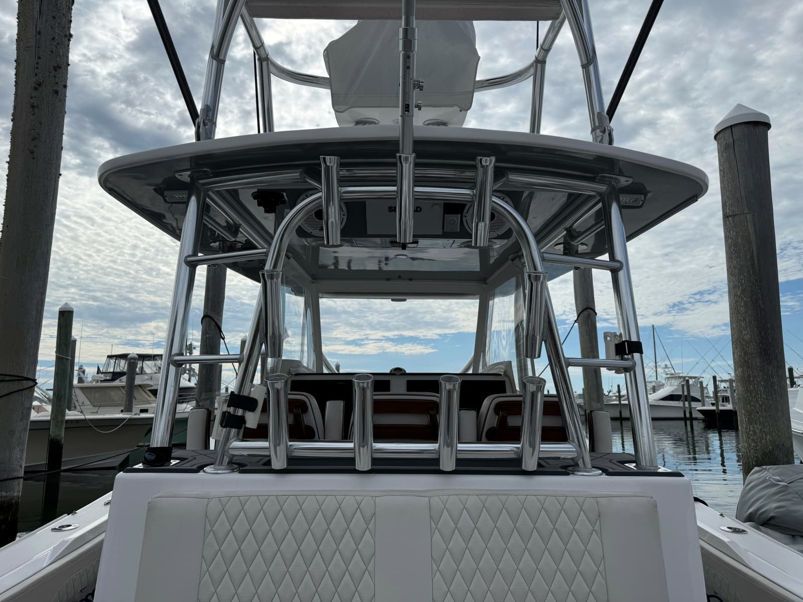 2021 Front Runner Center Console - Photo 3