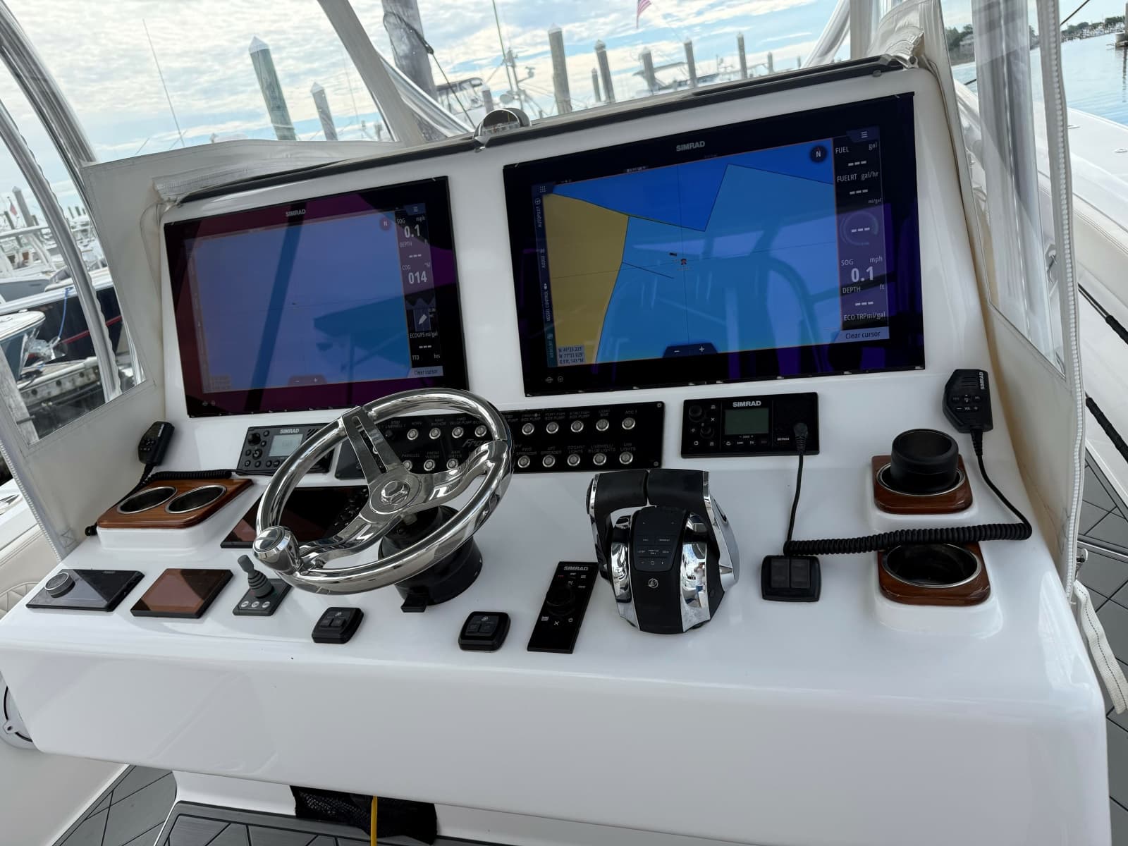 2021 Front Runner Center Console - Photo 4