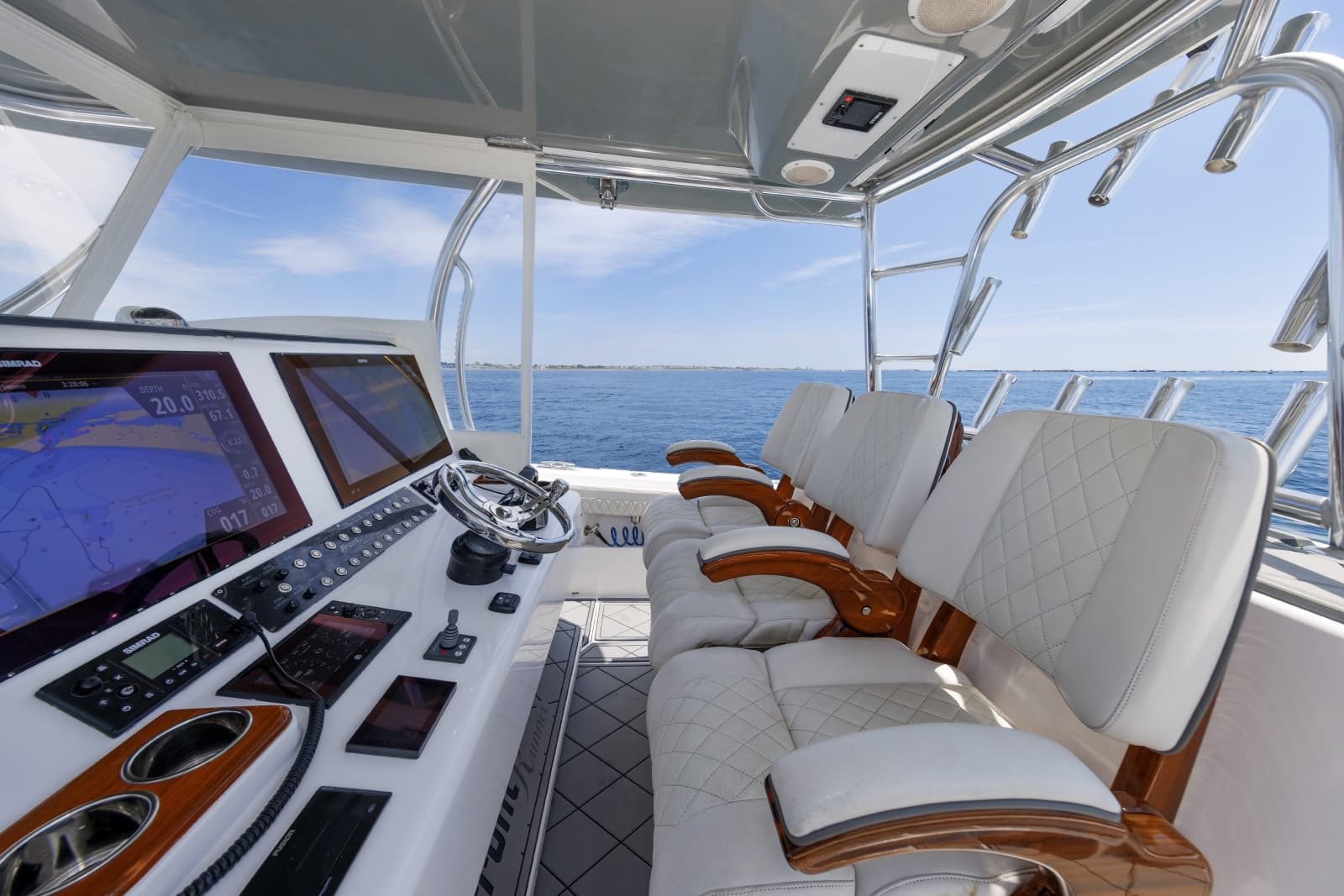 2021 Front Runner Center Console - Photo 7