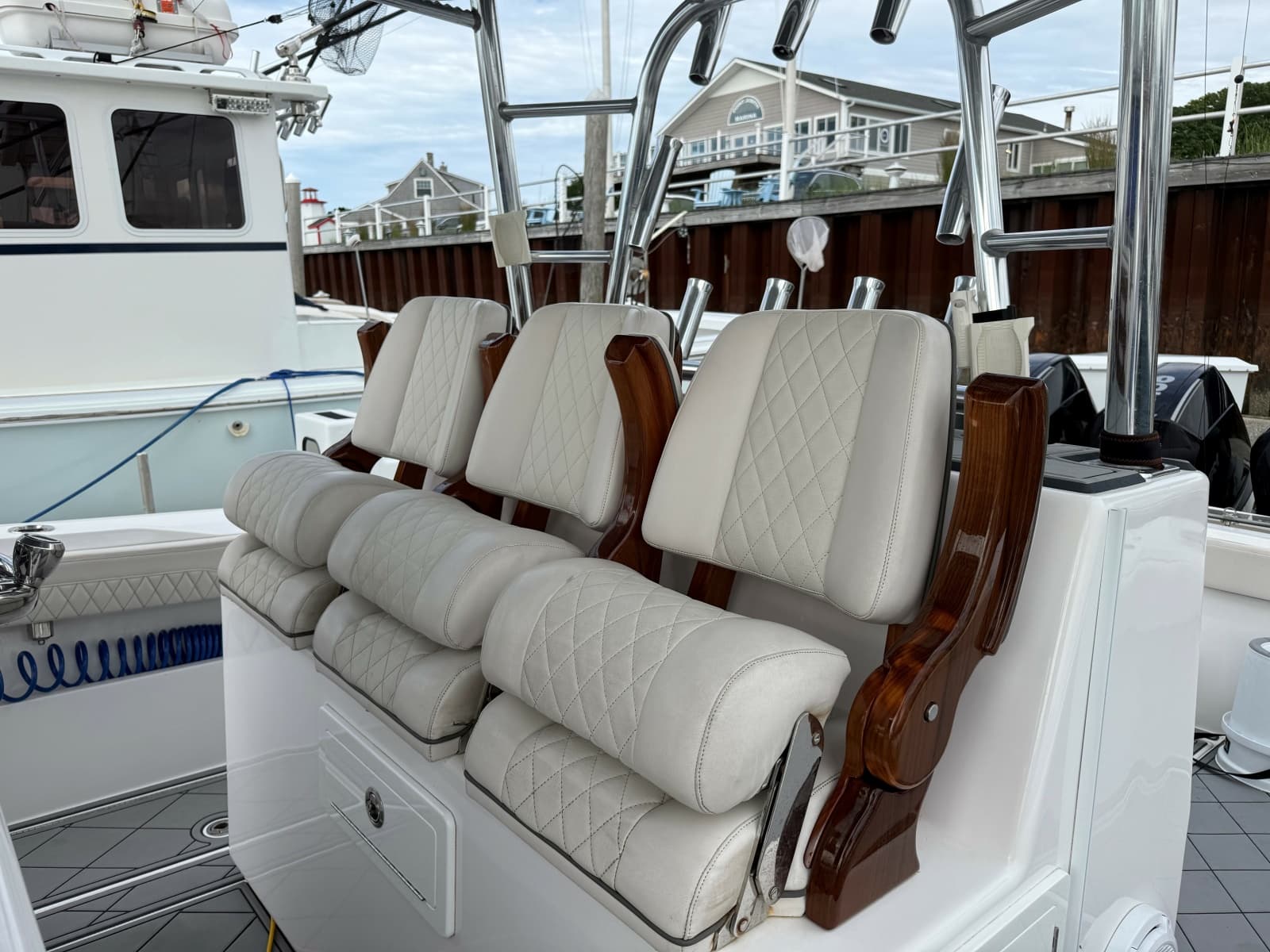 2021 Front Runner Center Console - Photo 7