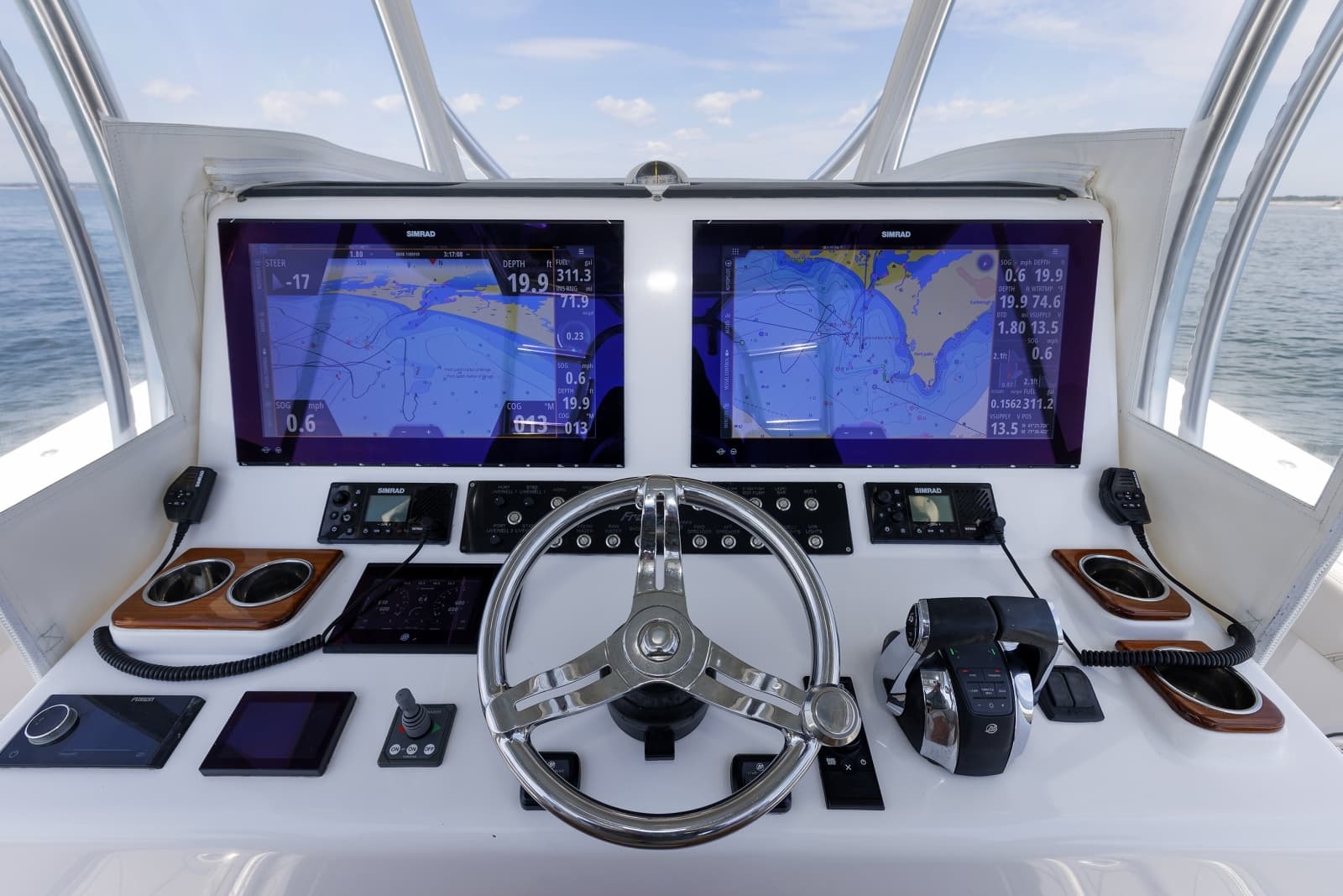 2021 Front Runner Center Console - Photo 5