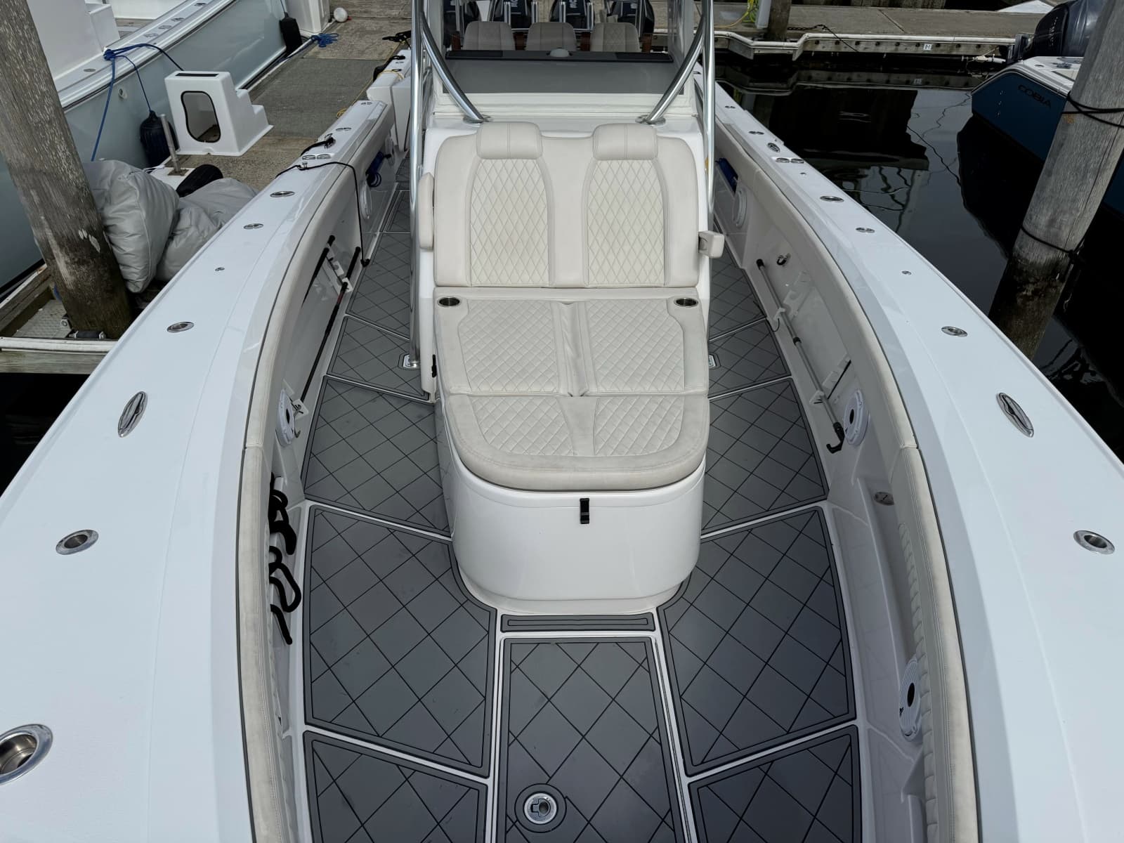 2021 Front Runner Center Console - Photo 11