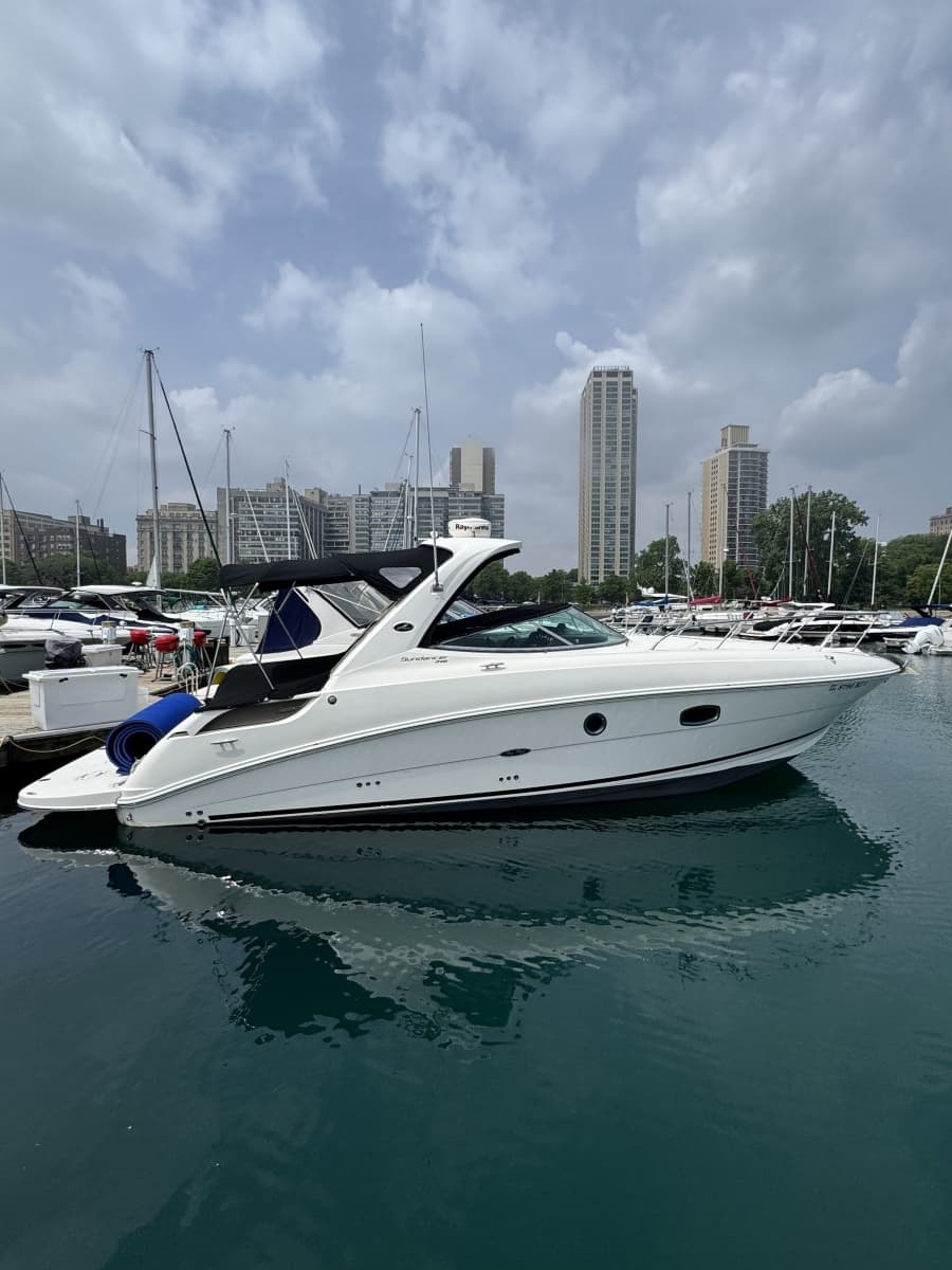 2010 Sea Ray 310 Sundancer - Photo 1