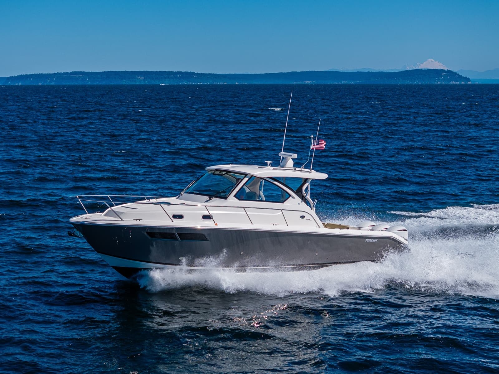 2021 Pursuit OS 355 - Photo 7