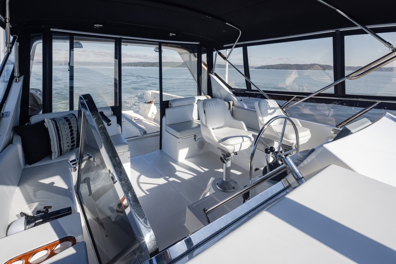 2000 Symbol 50 Pilothouse - Photo 25