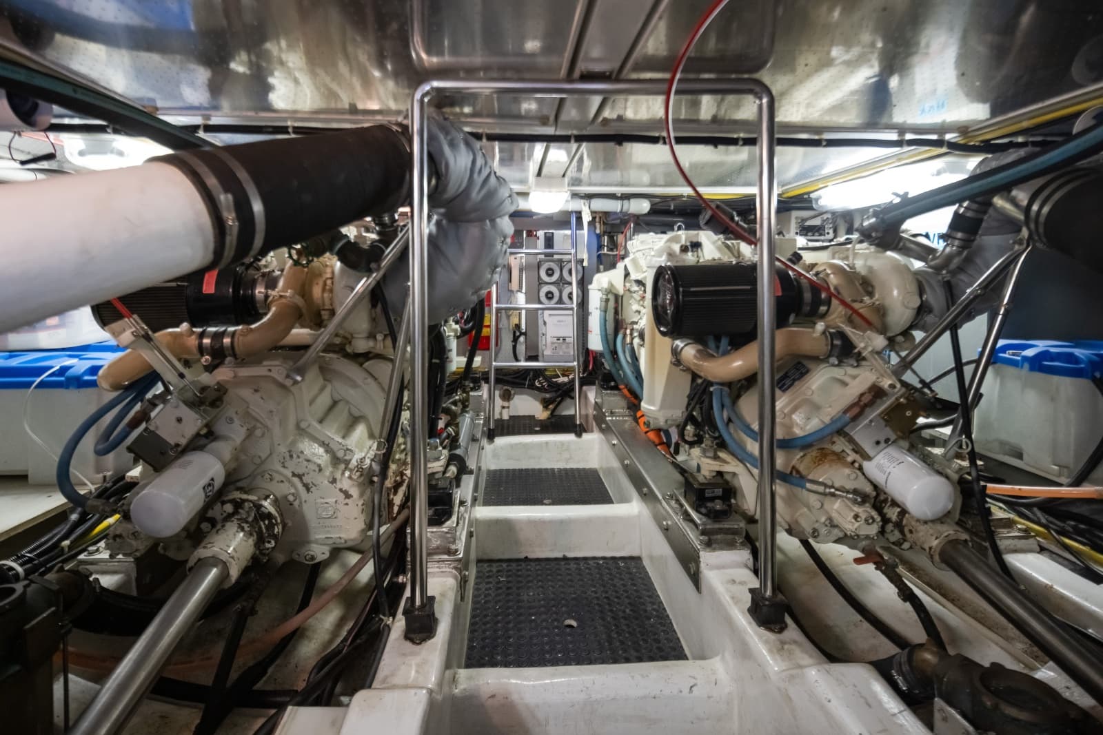 2000 Symbol 50 Pilothouse - Photo 28