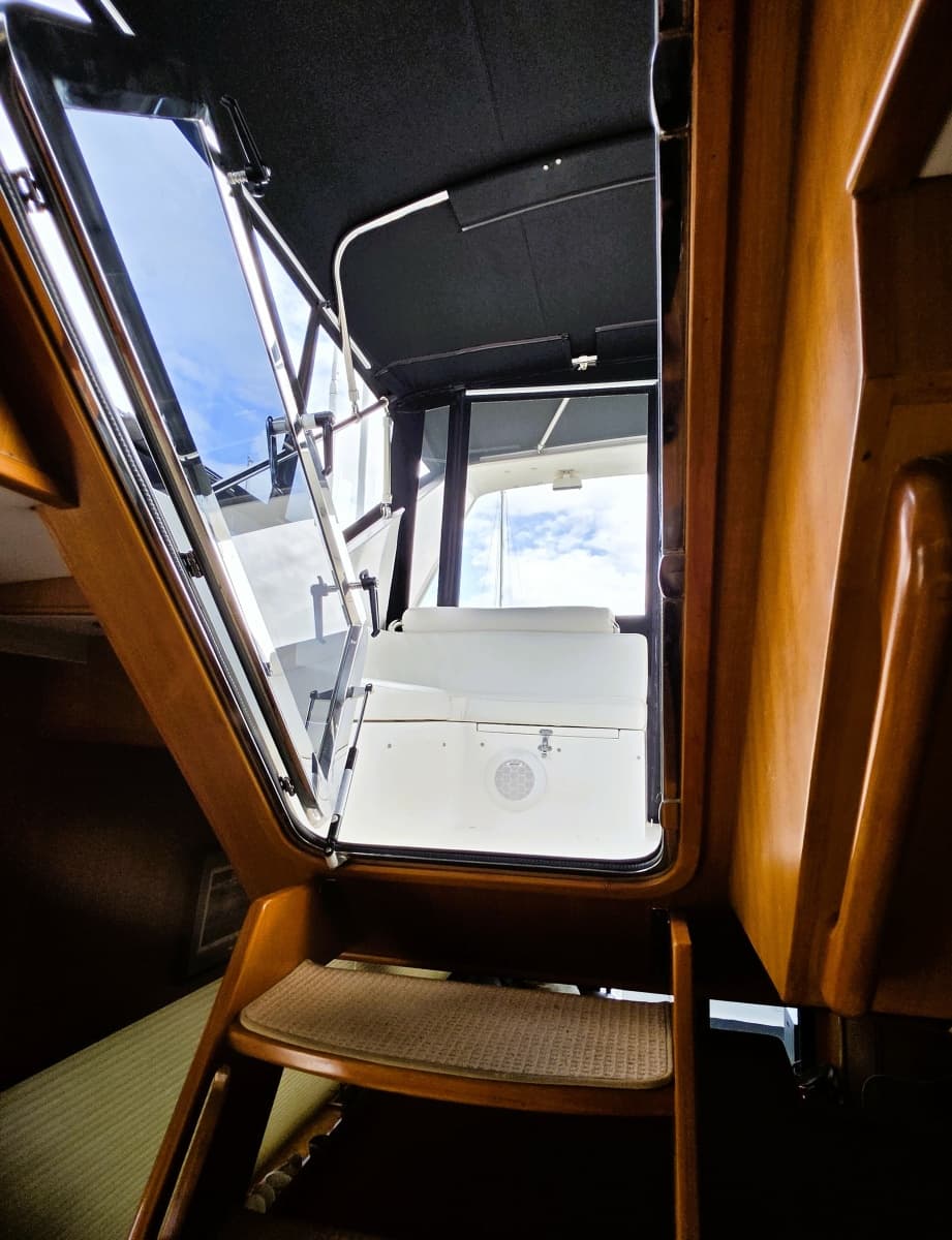 2000 Symbol 50 Pilothouse - Photo 21