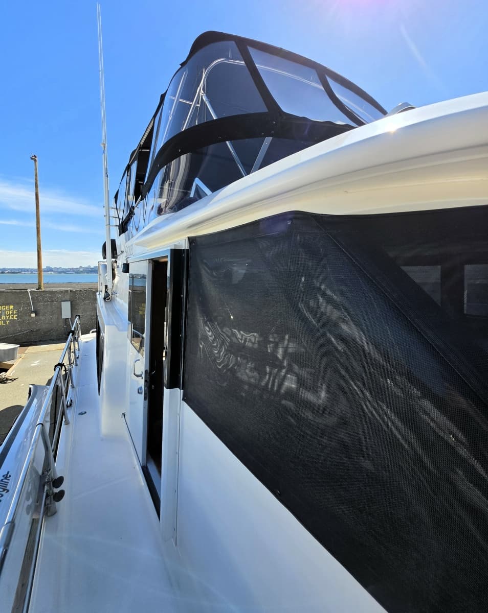 2000 Symbol 50 Pilothouse - Photo 32