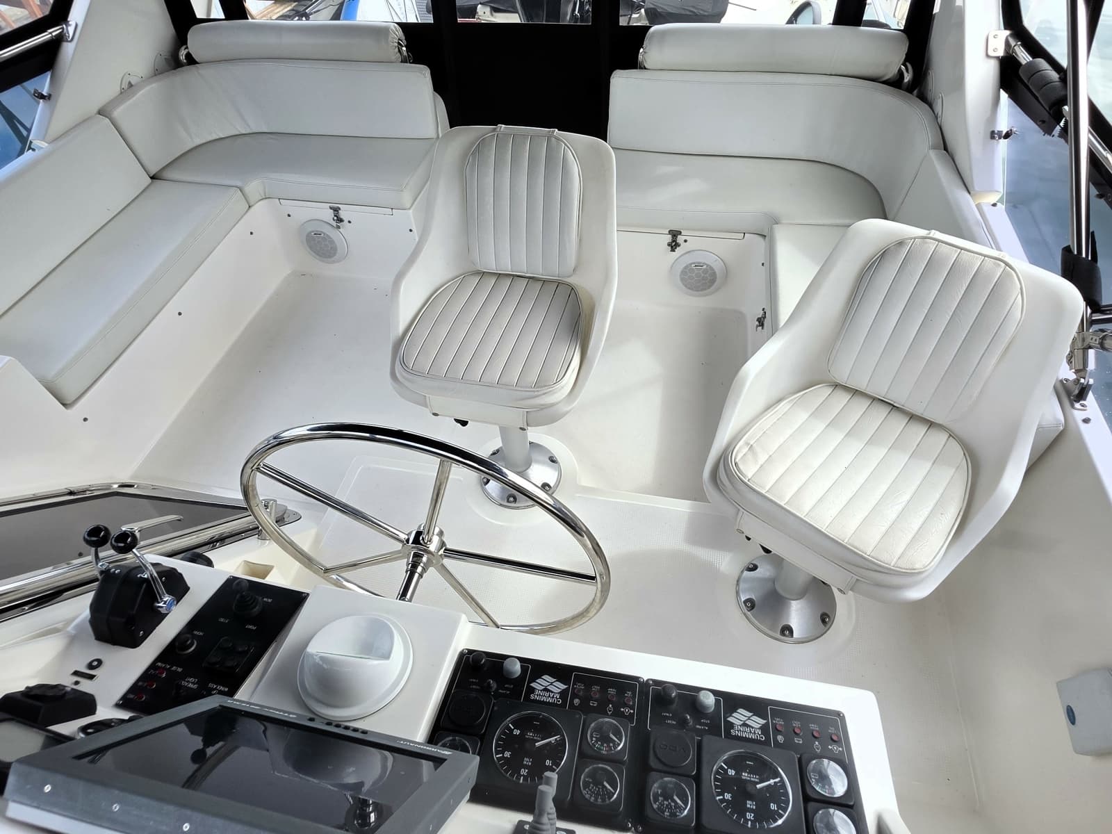 2000 Symbol 50 Pilothouse - Photo 26