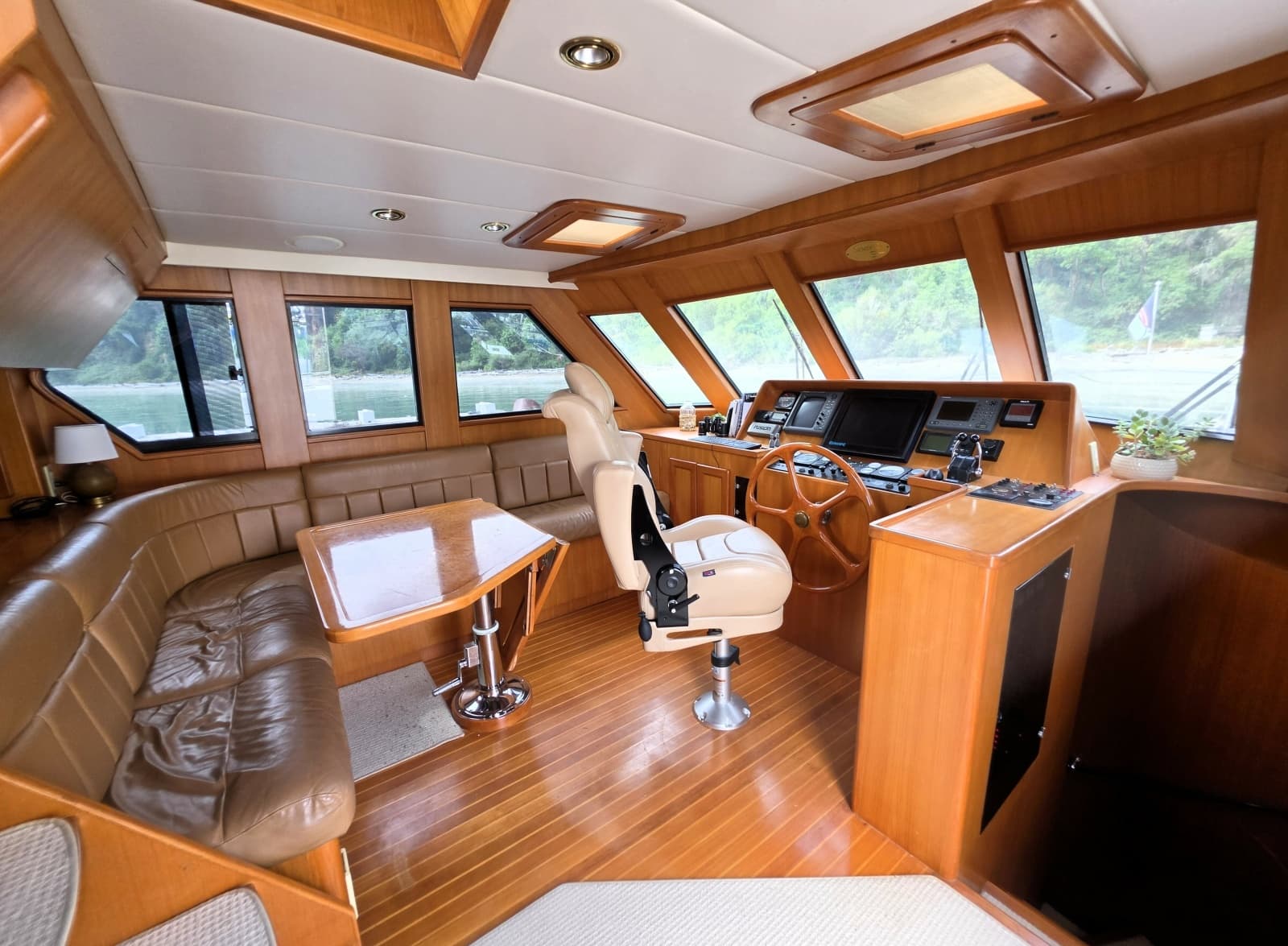 2000 Symbol 50 Pilothouse - Photo 14