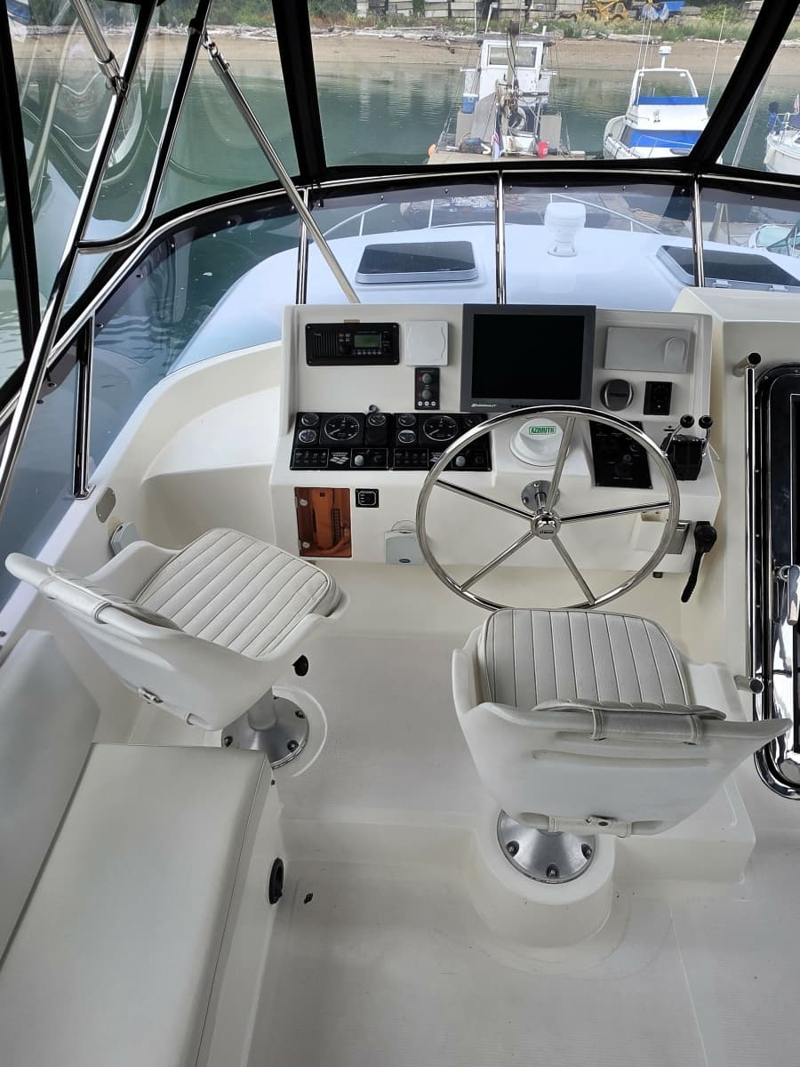 2000 Symbol 50 Pilothouse - Photo 24