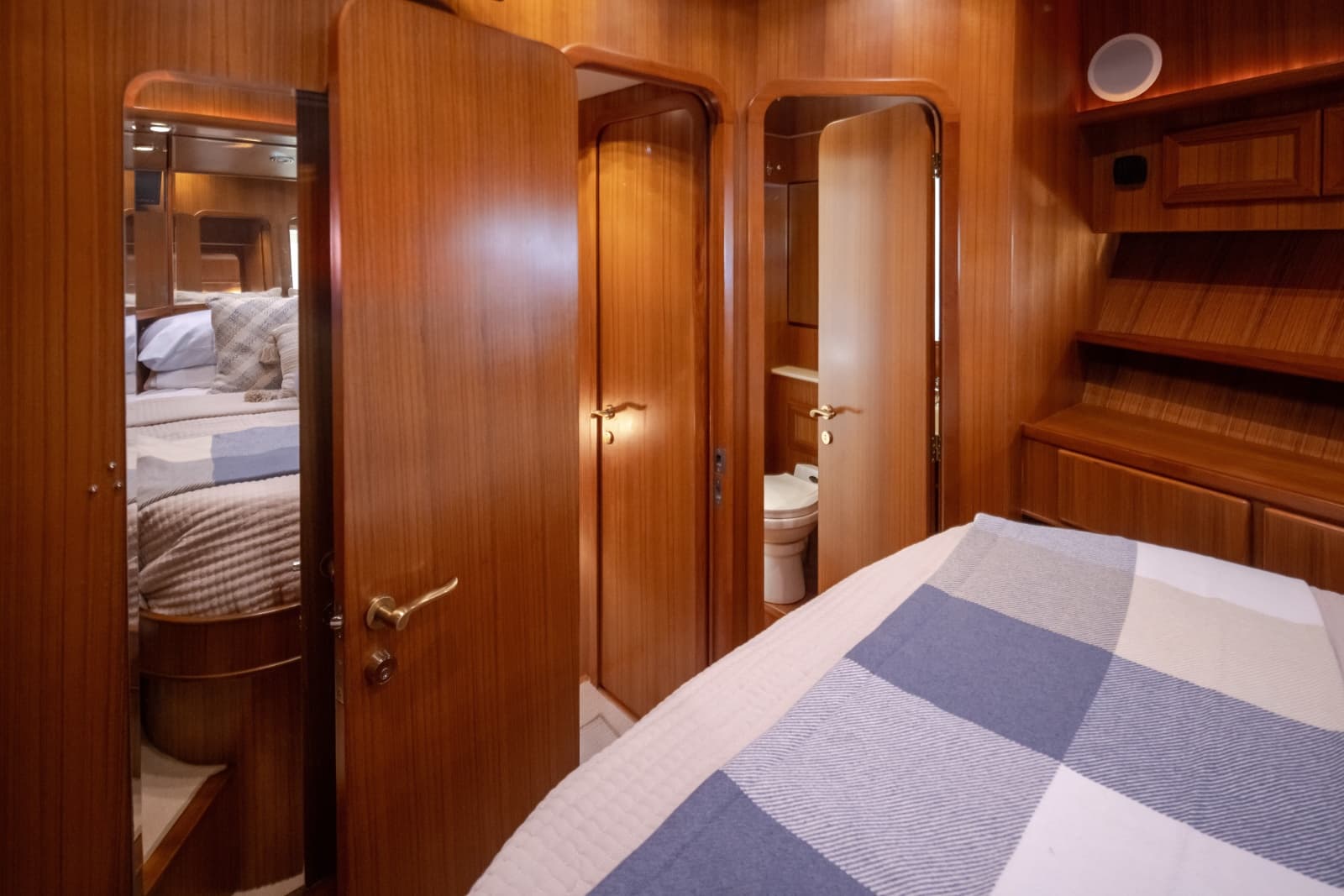 2000 Symbol 50 Pilothouse - Photo 20