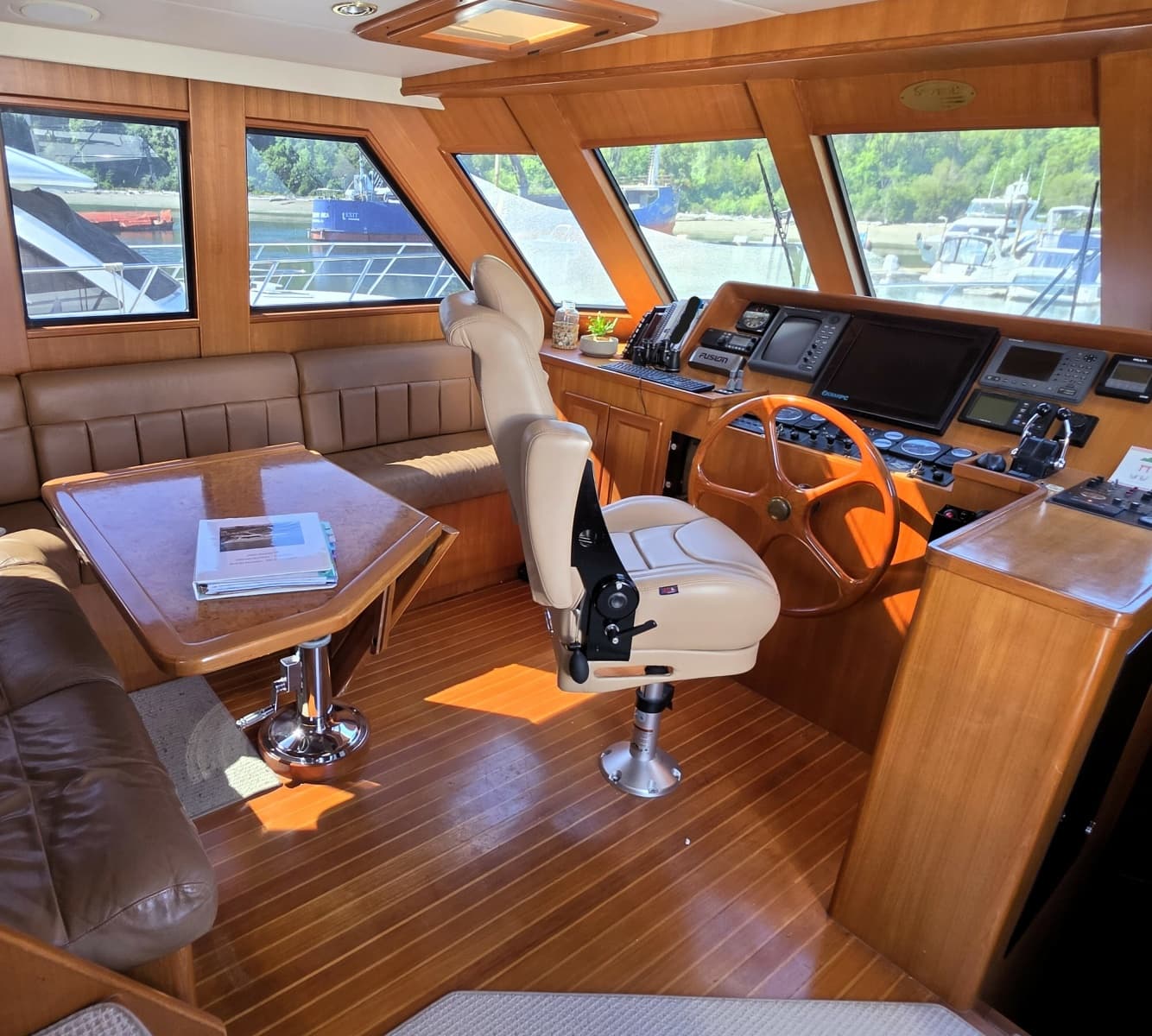 2000 Symbol 50 Pilothouse - Photo 15