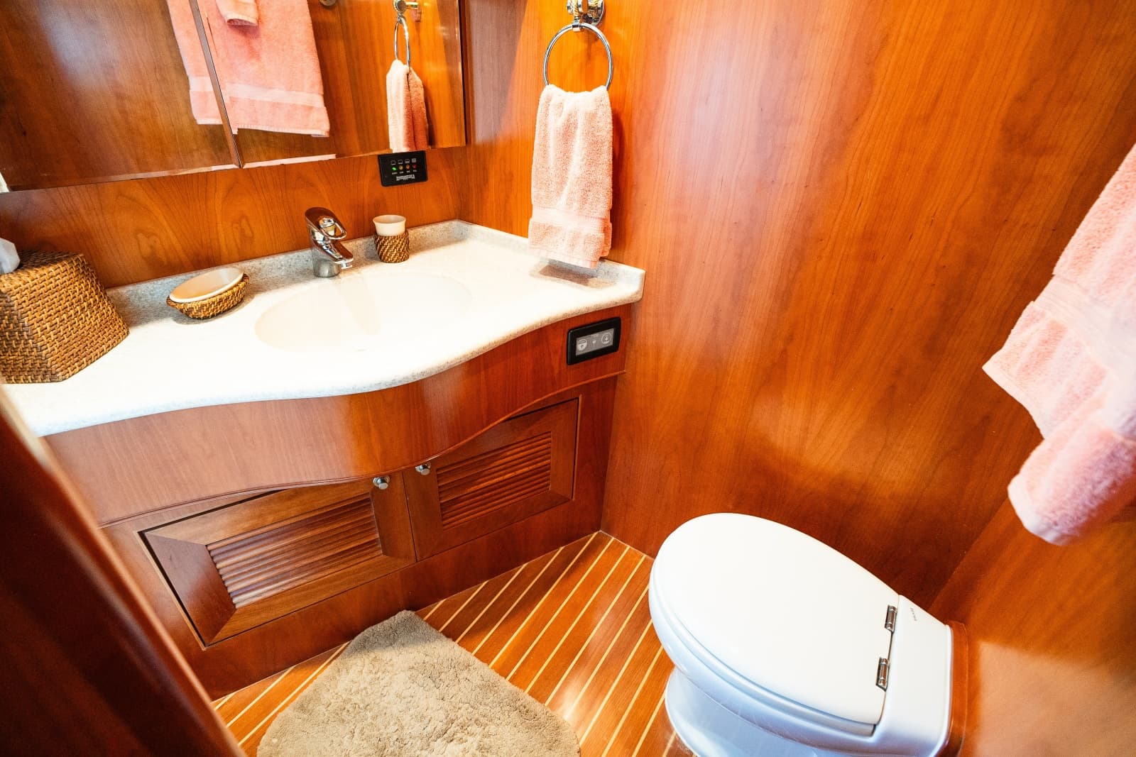 2003 Symbol 56 Raised Pilothouse - Photo 70