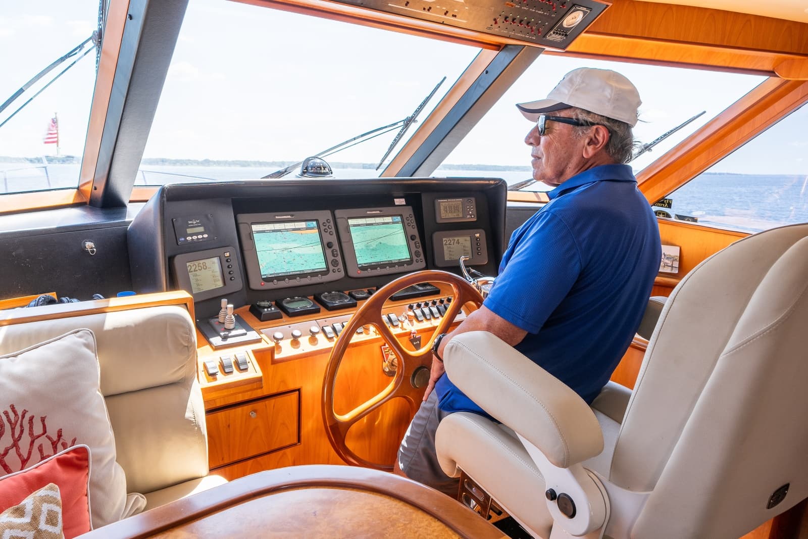 2003 Symbol 56 Raised Pilothouse - Photo 58