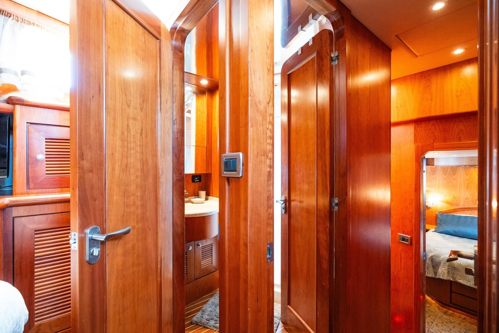 2003 Symbol 56 Raised Pilothouse - Photo 81