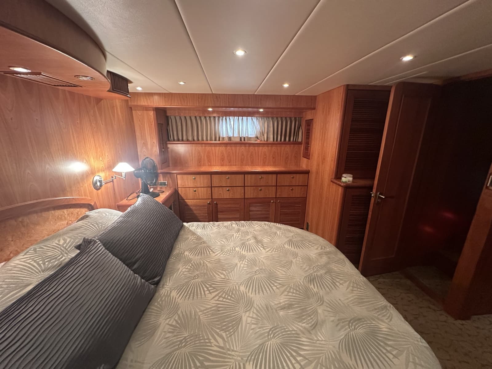 2003 Symbol 56 Raised Pilothouse - Photo 39