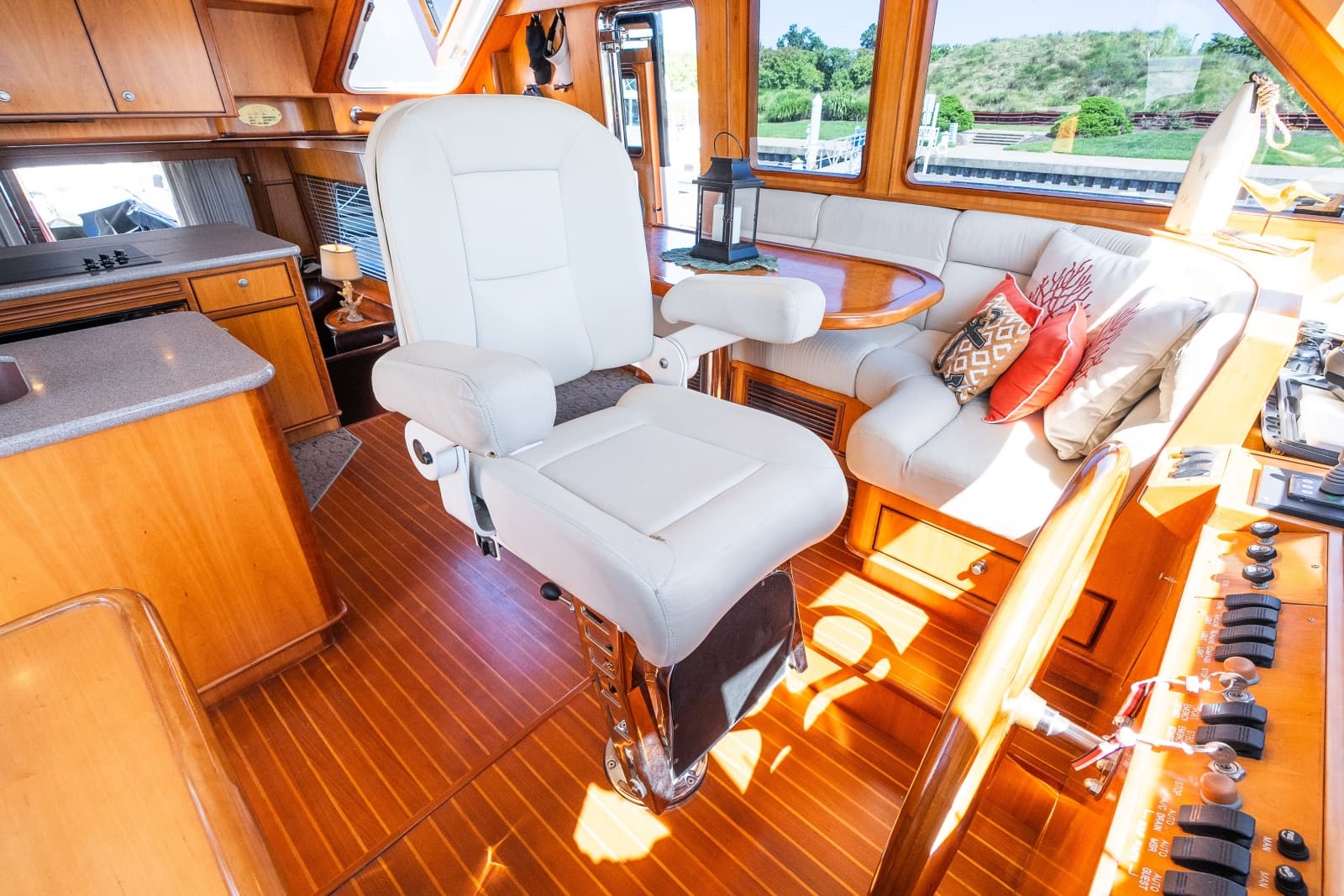 2003 Symbol 56 Raised Pilothouse - Photo 54