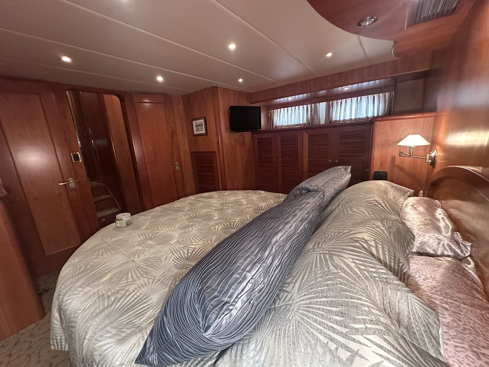 2003 Symbol 56 Raised Pilothouse - Photo 42