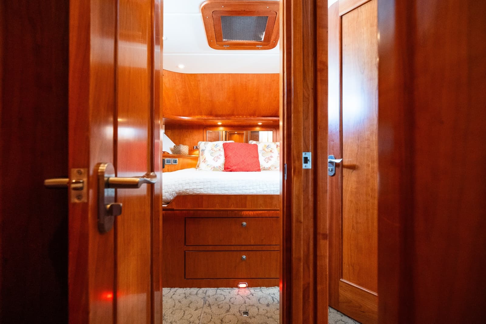 2003 Symbol 56 Raised Pilothouse - Photo 74