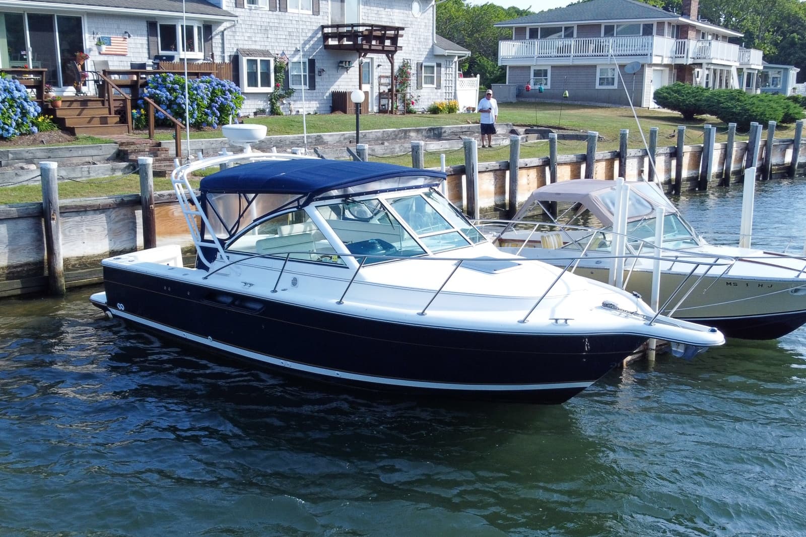 2001 Tiara Yachts  - Photo 2